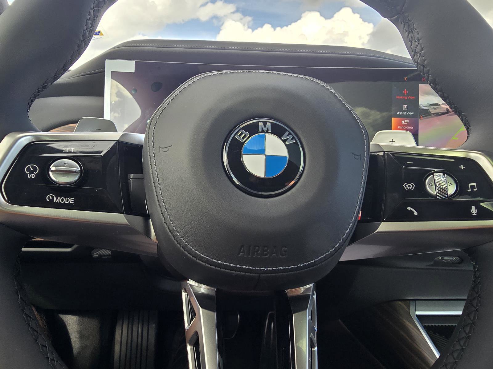 New 2026 BMW 760i xDrive w/ Executive Package image 18