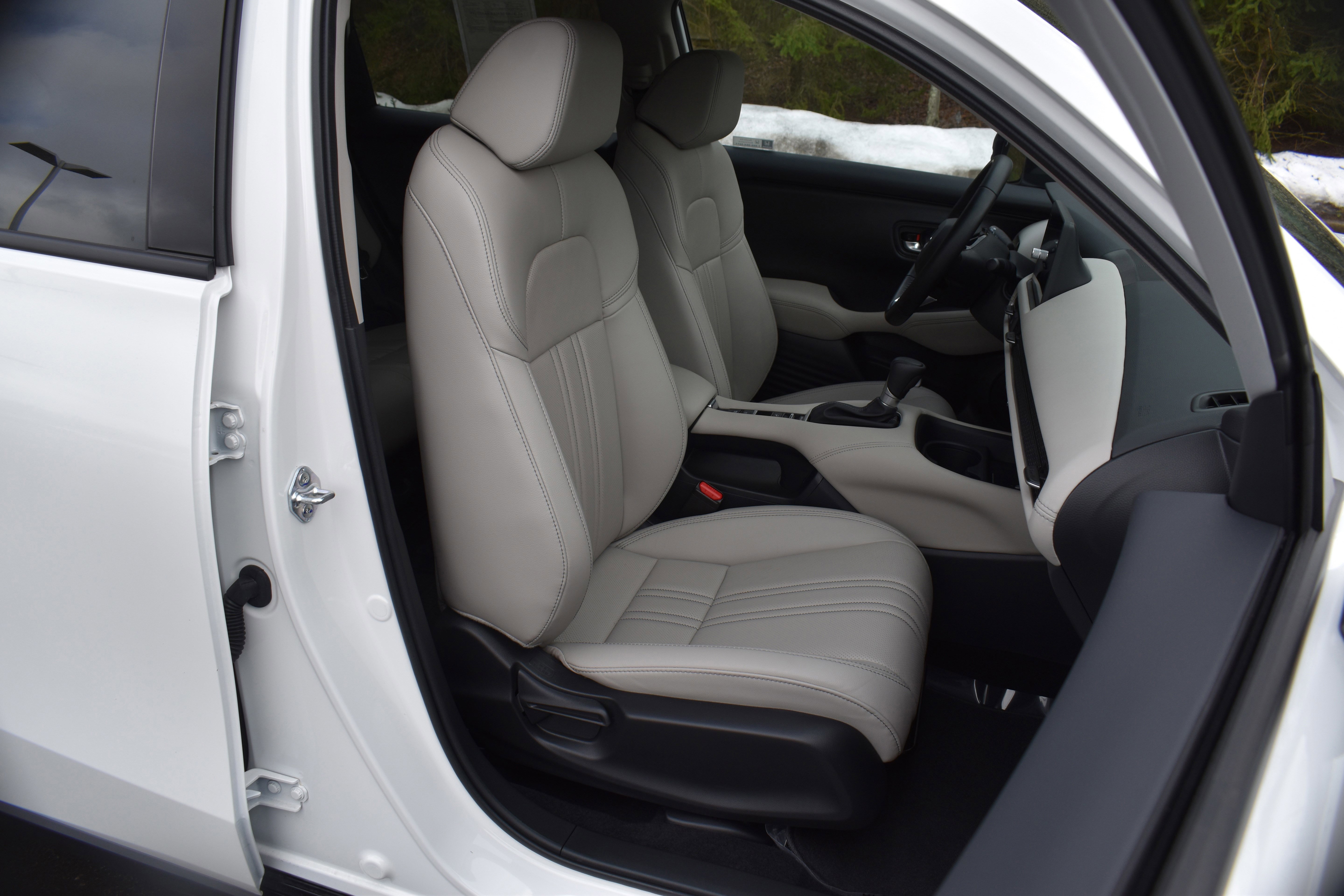 Certified 2026 Honda HR-V EX-L image 28