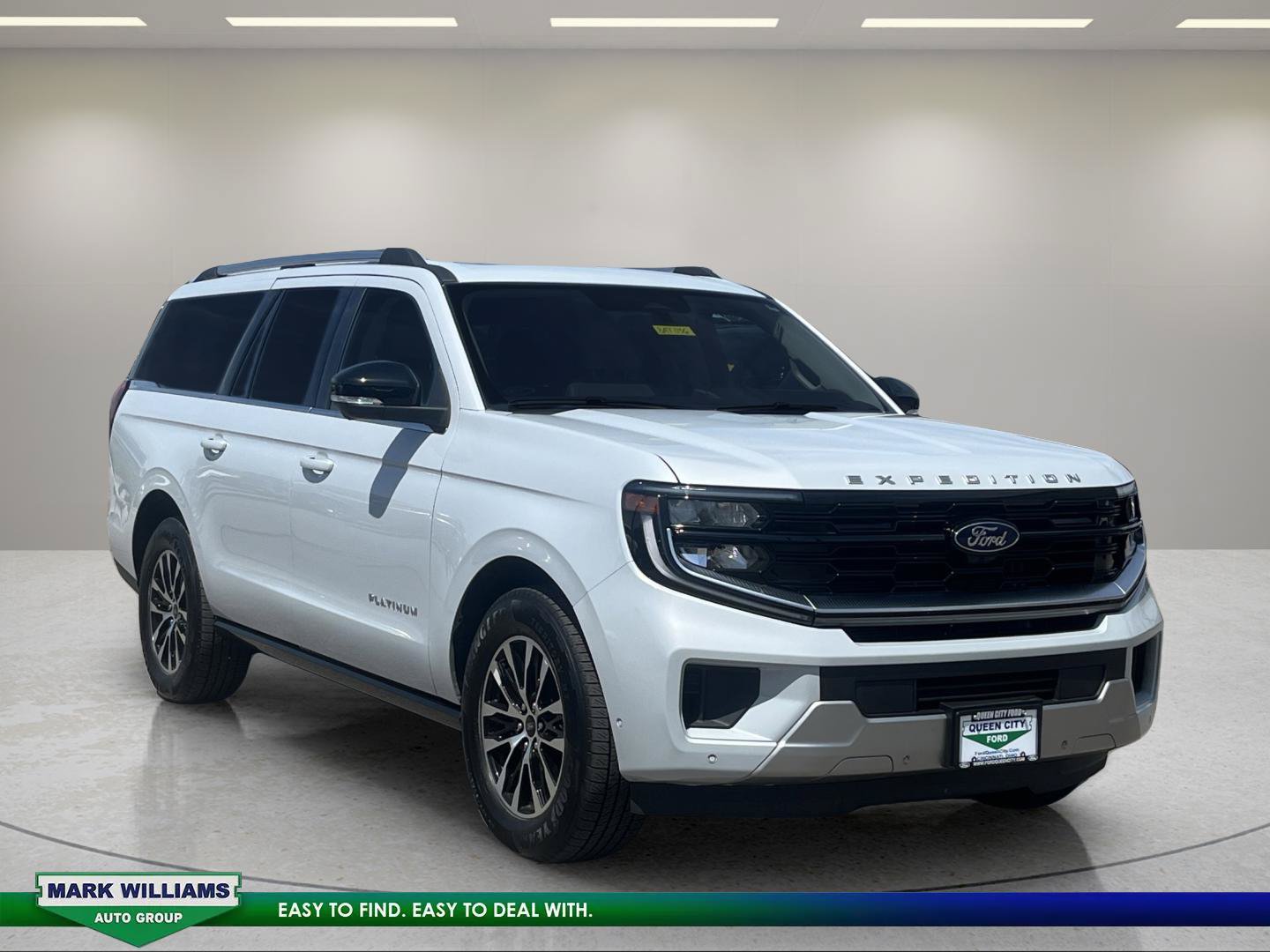 Used 2025 Ford Expedition Max Platinum AWD/4WD image 1