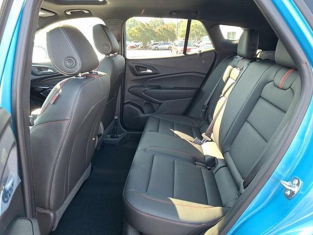 New 2026 Chevrolet Trax RS w/ Sunroof Package FWD image 8