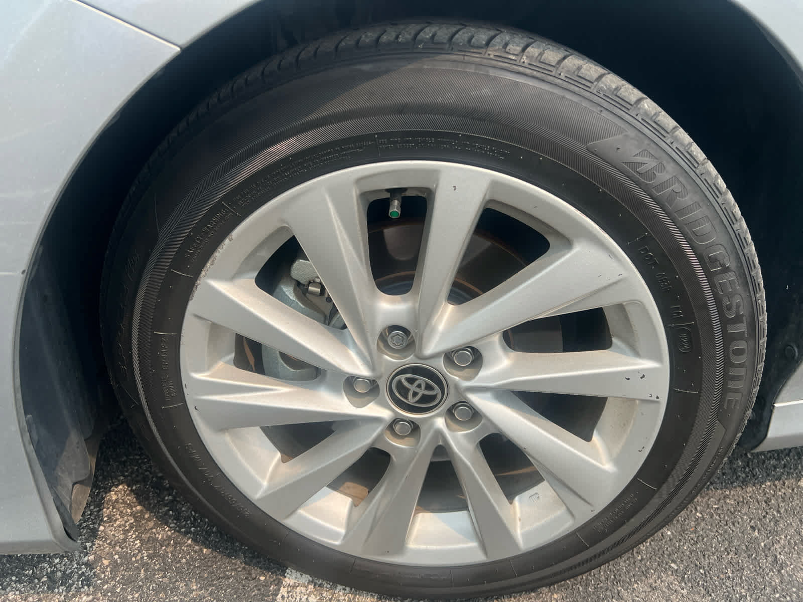 Used 2024 Toyota Camry LE w/ Convenience Package FWD image 2
