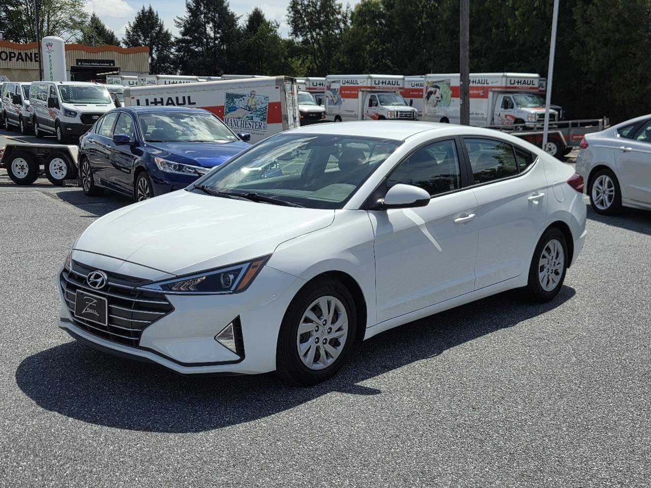 Used 2020 Hyundai Elantra SE w/ Cargo Package (C1) FWD image 3