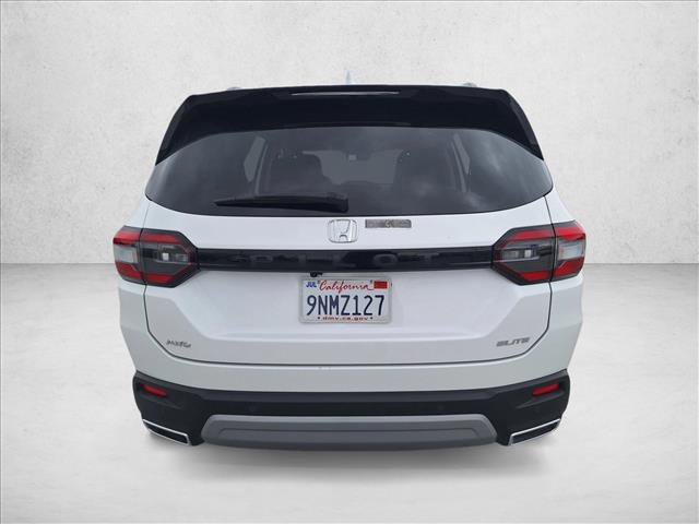 Used 2025 Honda Pilot Elite image 6