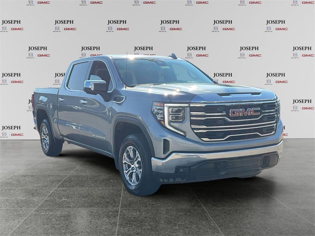 Used 2025 GMC Sierra 1500 SLT image 1
