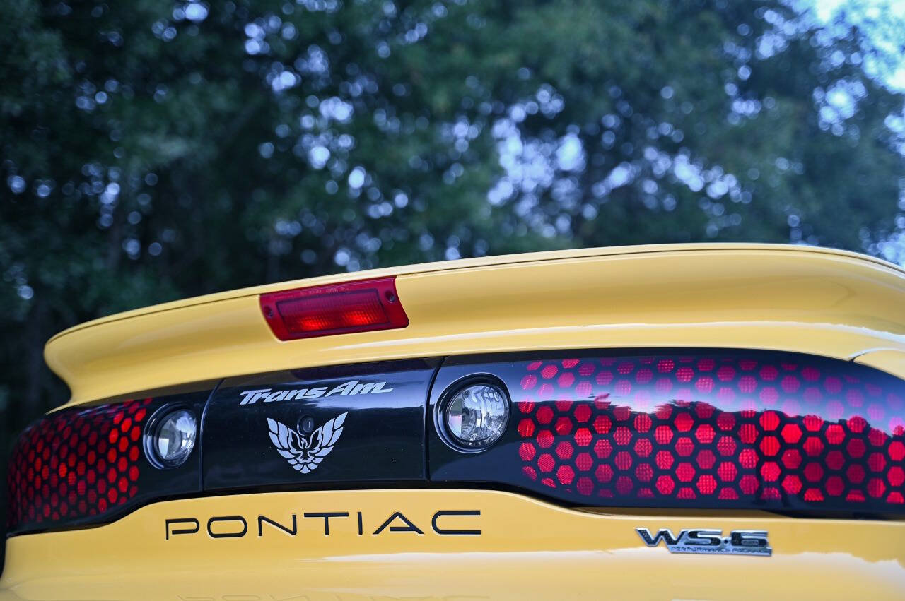 Used 2002 Pontiac Firebird Trans Am RWD image 28