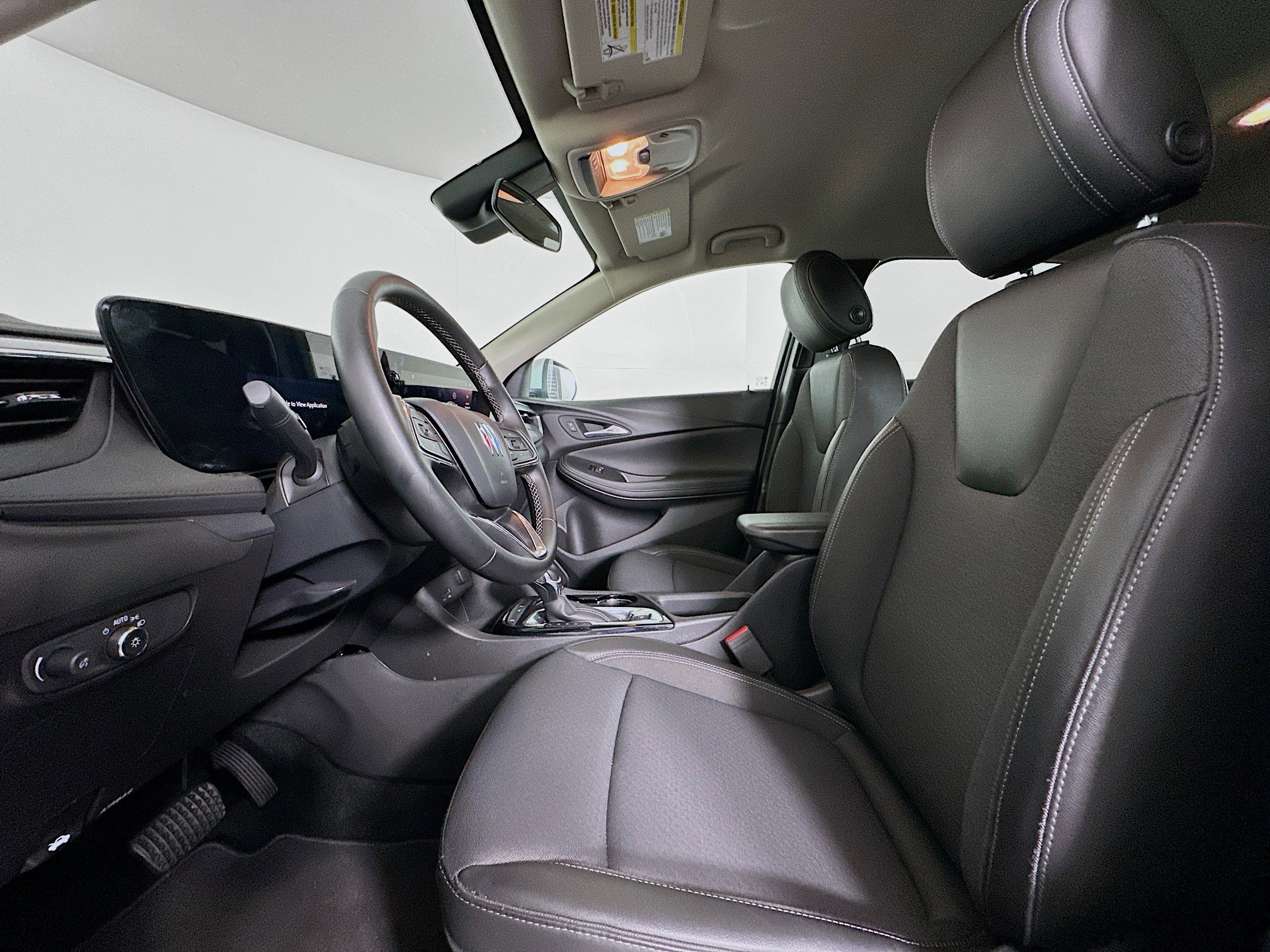 Used 2025 Buick Encore GX Preferred image 13