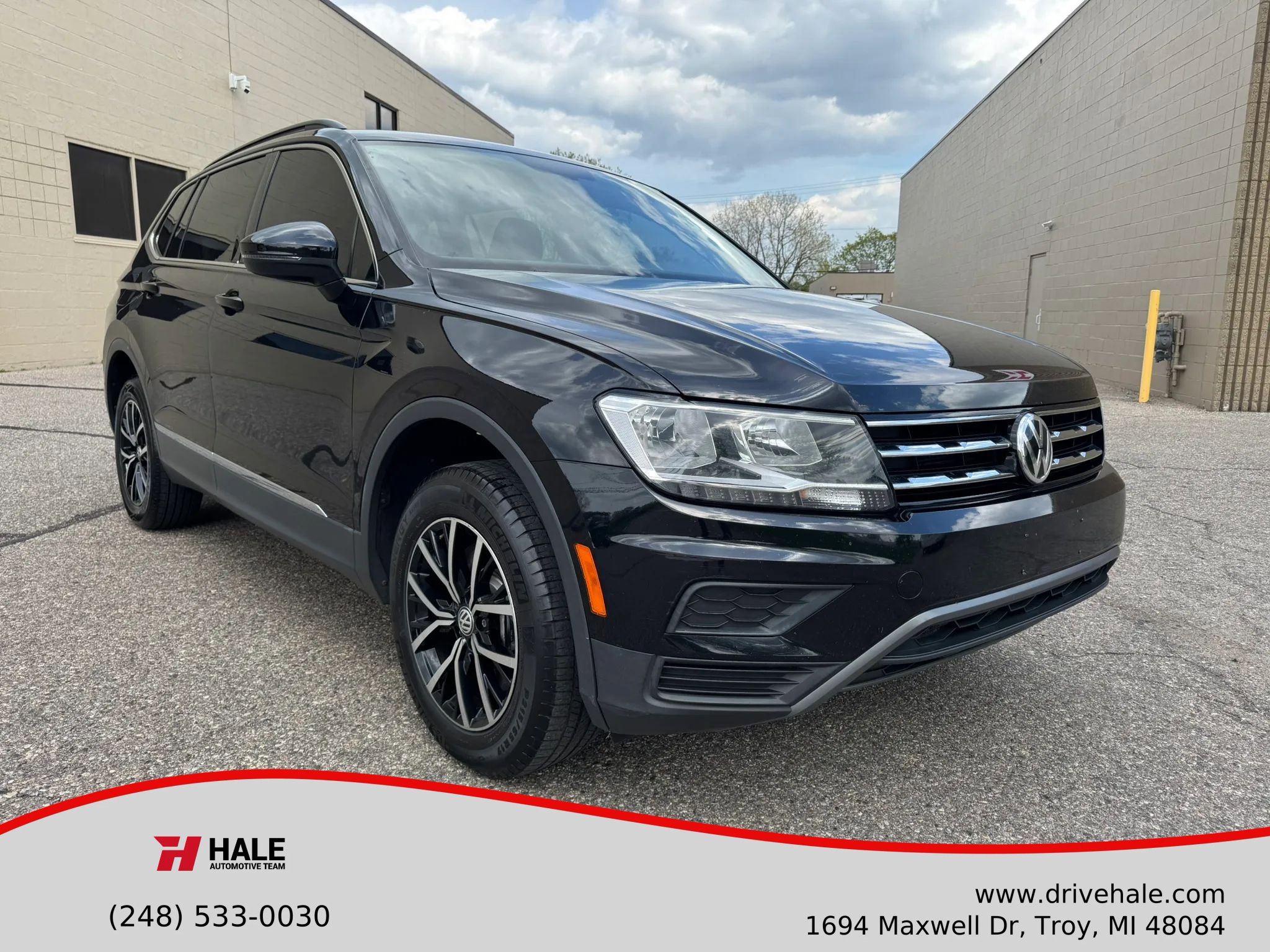 Used 2021 Volkswagen Tiguan SE FWD image 1
