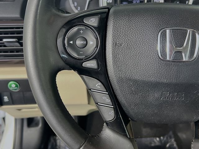 Used 2017 Honda Accord EX-L image 17