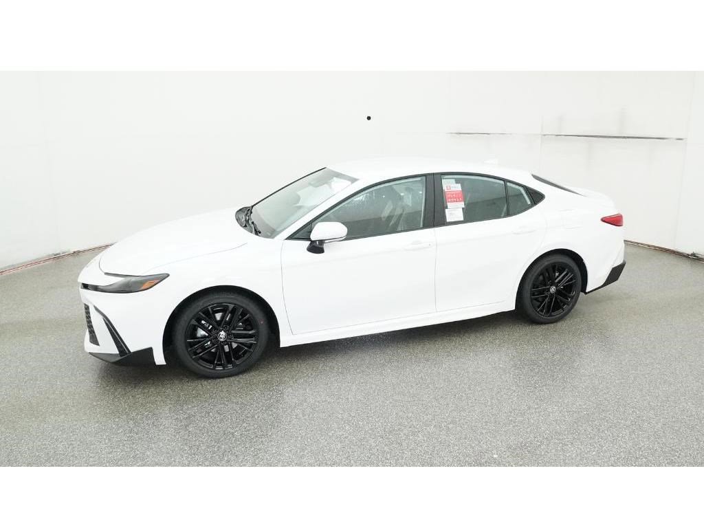 New 2026 Toyota Camry SE image 2