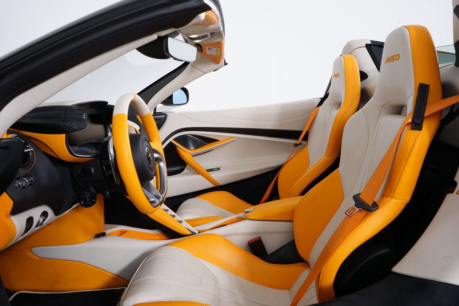 Used 2024 McLaren 750S Spider RWD image 5