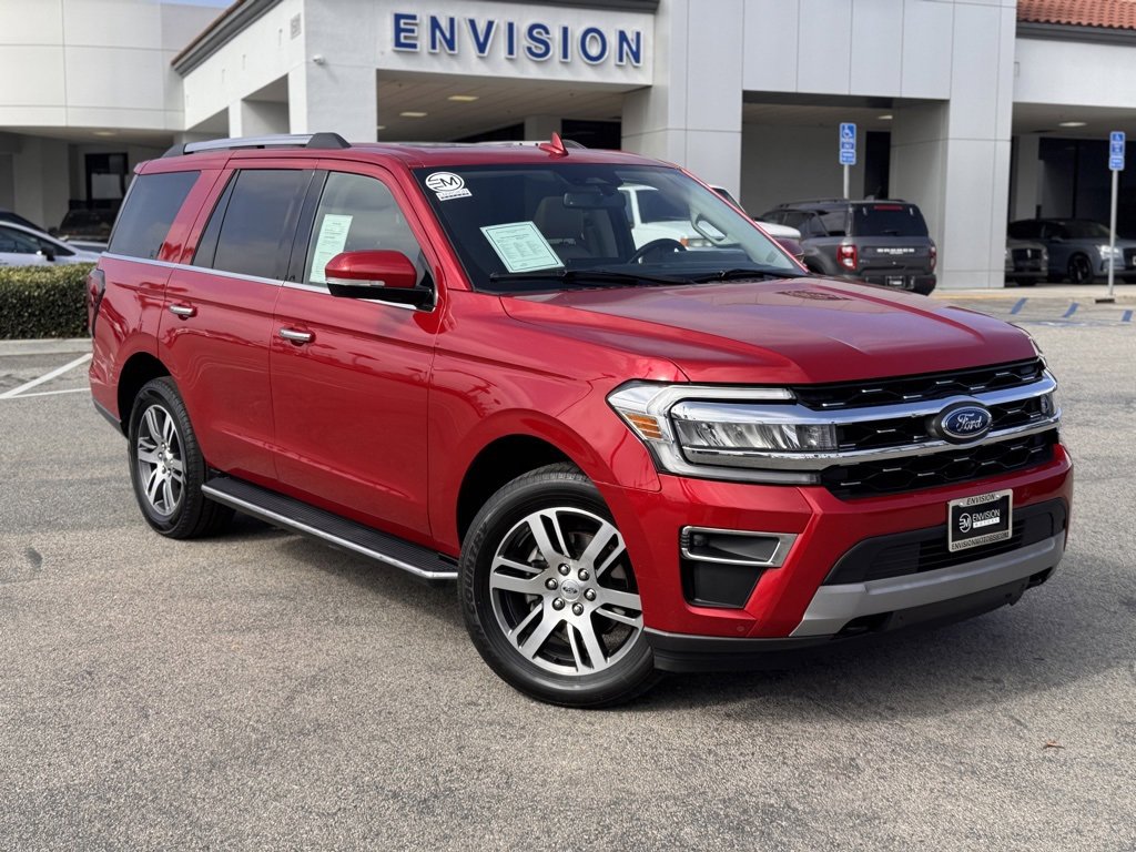 Used 2022 Ford Expedition Limited image 2