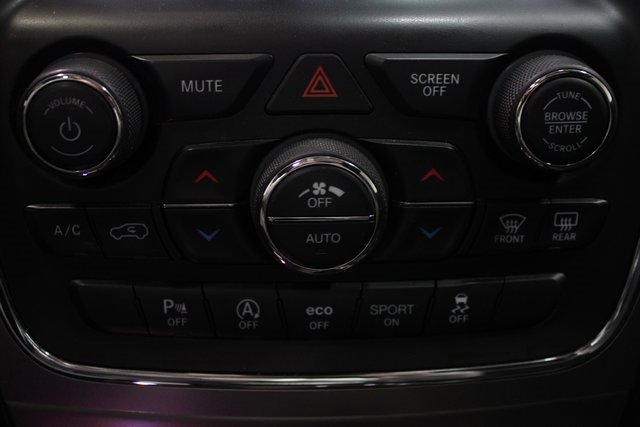Used 2018 Jeep Grand Cherokee Altitude image 32