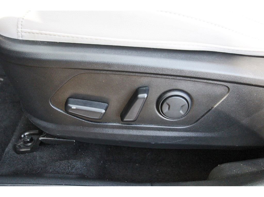 Used 2025 Hyundai Tucson SEL FWD image 34