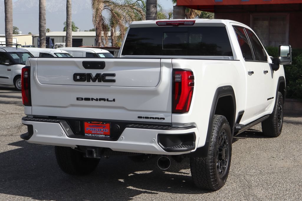 Used 2025 GMC Sierra 2500 Denali w/ Denali Reserve Package AWD/4WD image 10