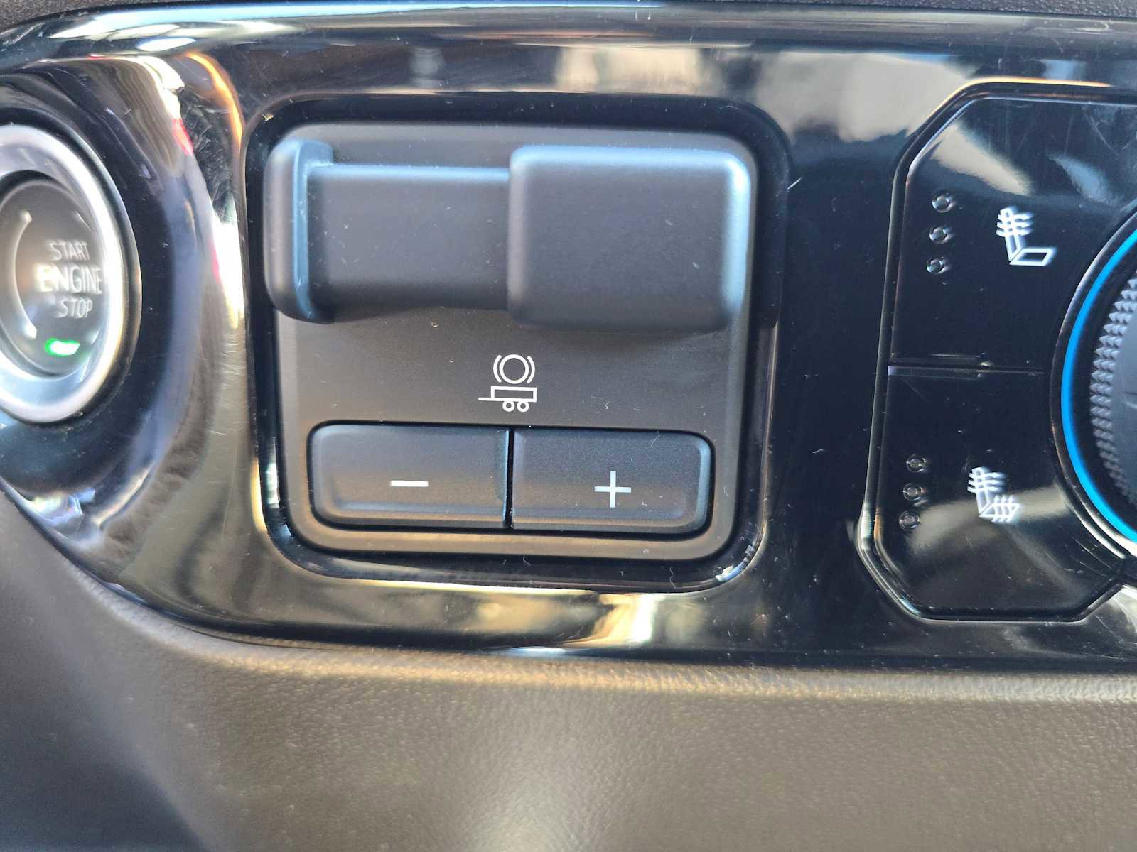 Used 2024 Chevrolet Silverado 1500 LT Trail Boss w/ Convenience Package II image 33