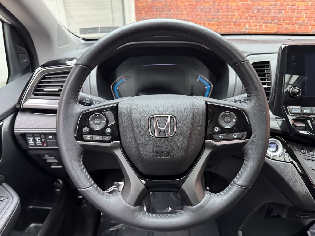Used 2023 Honda Odyssey Elite image 14