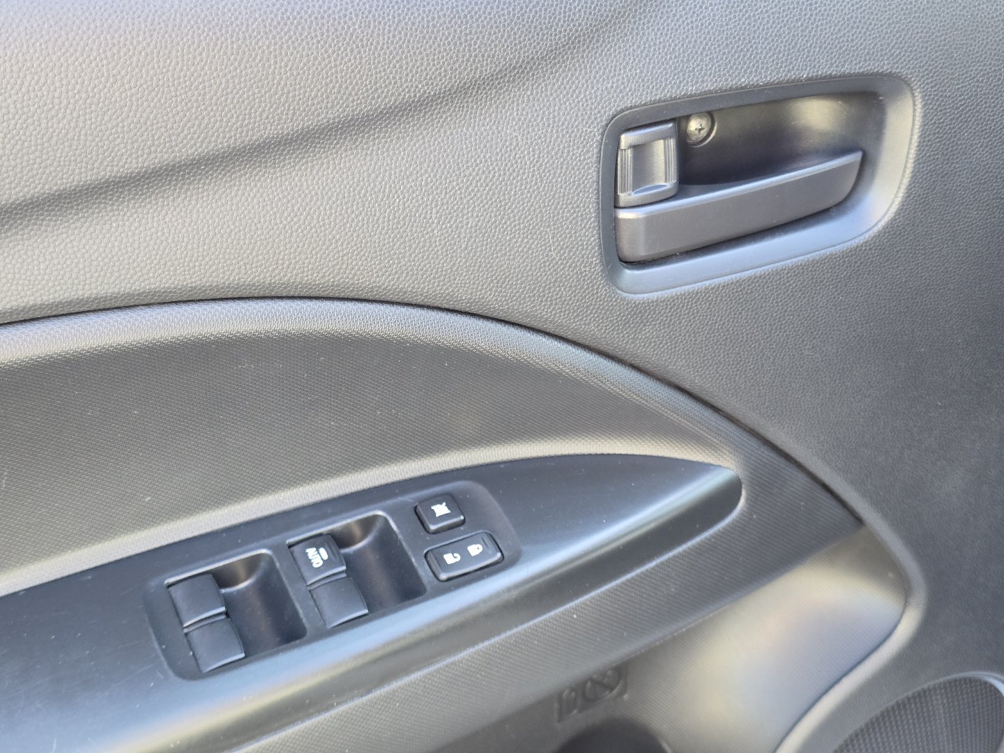 Used 2024 Mitsubishi Mirage ES FWD image 28
