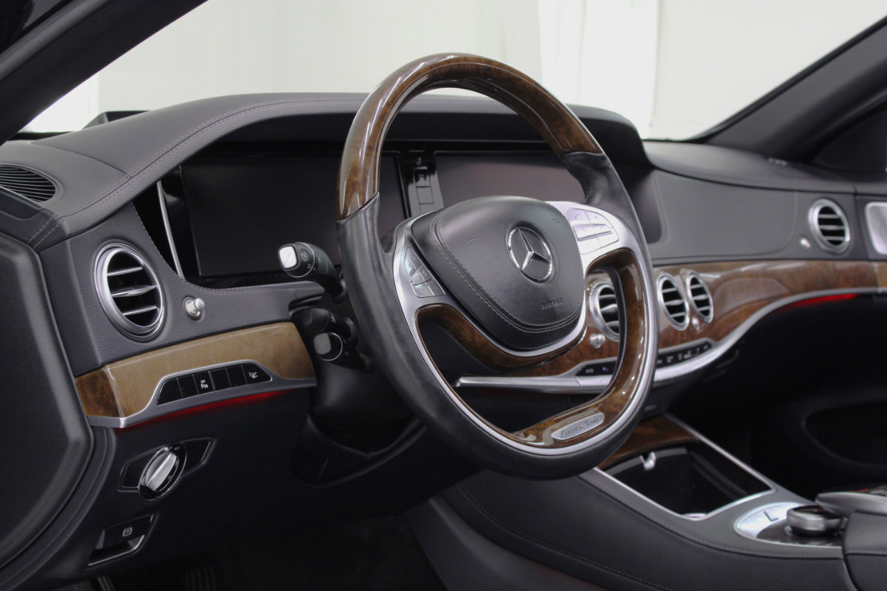 Used 2015 Mercedes-Benz S 550 Sedan image 32