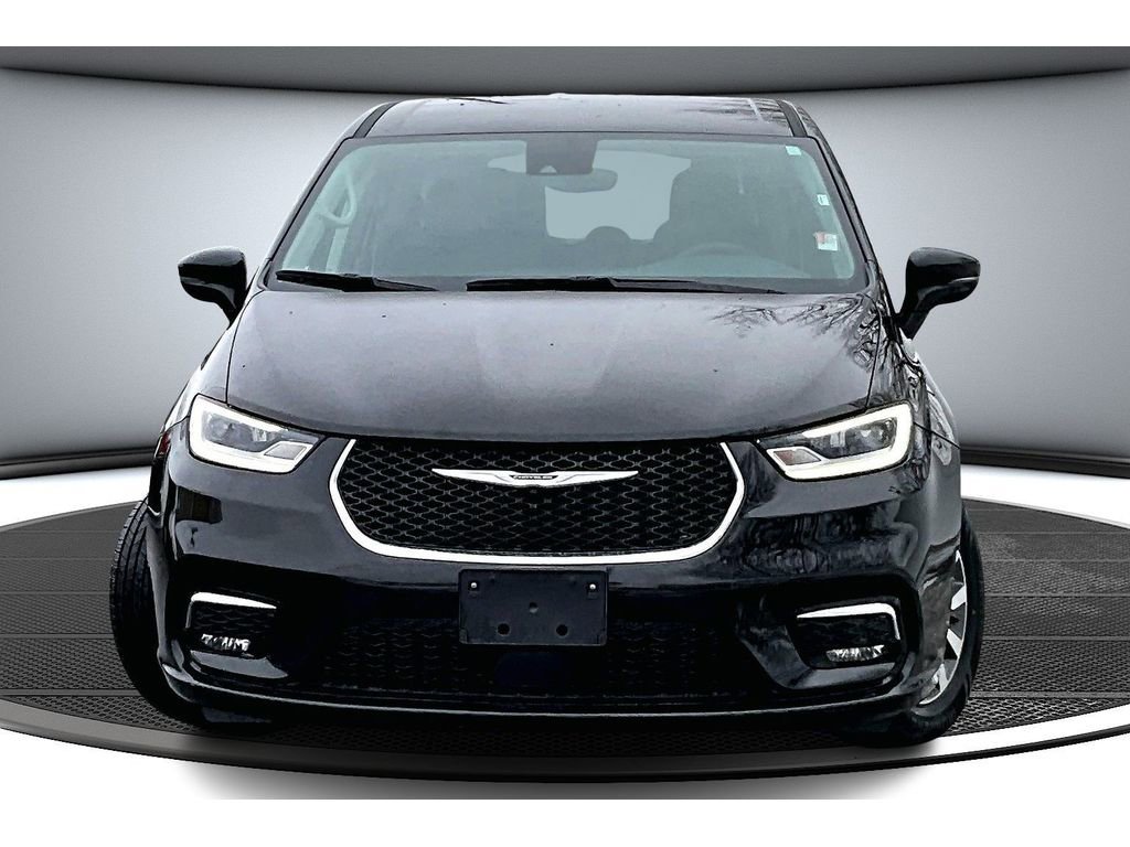 Certified 2024 Chrysler Pacifica Select image 4