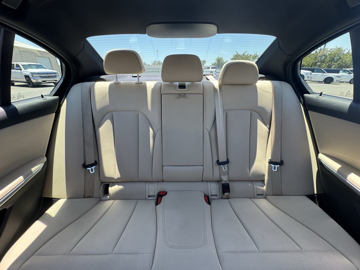 Used 2021 BMW 330i Sedan w/ Convenience Package RWD image 34
