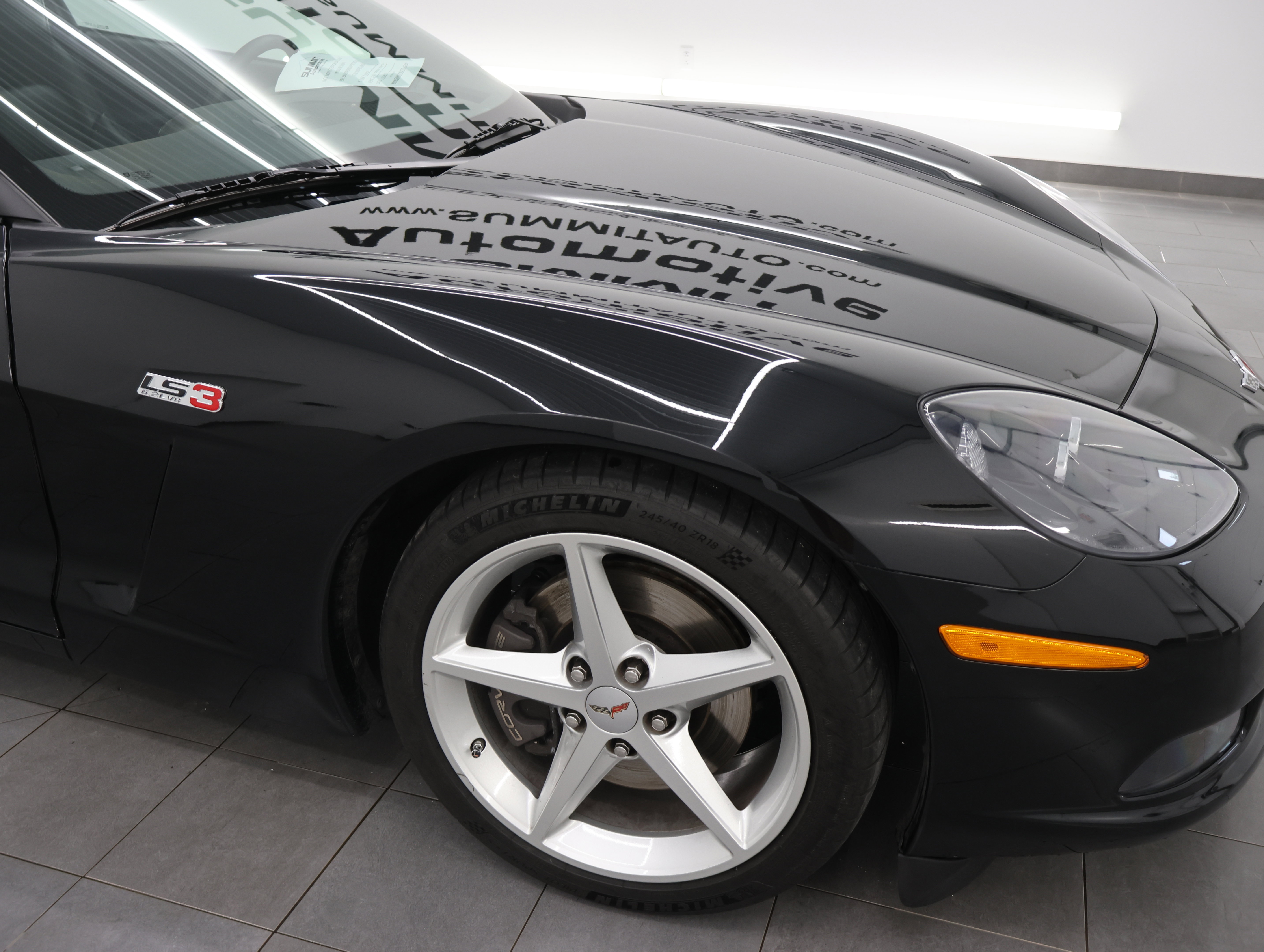 Used 2011 Chevrolet Corvette Convertible w/ Preferred Equipment Group RWD image 20
