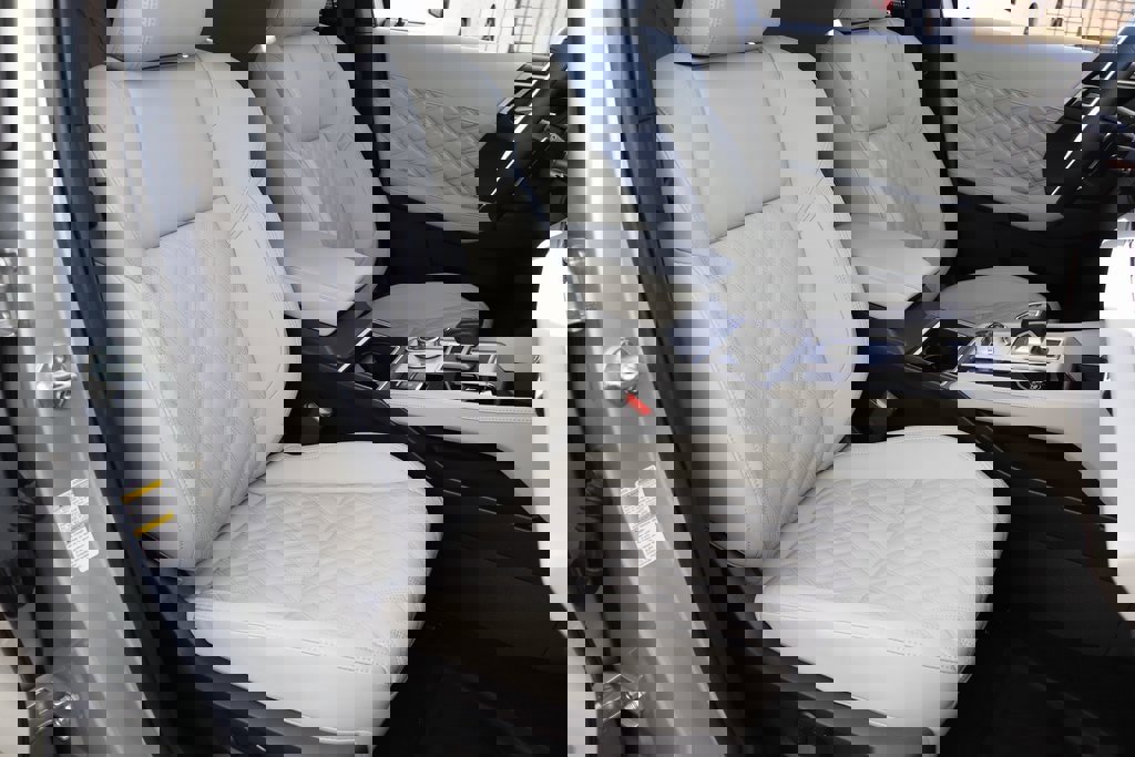 Used 2023 Mitsubishi Outlander SEL image 18