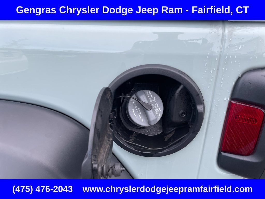 Certified 2023 Jeep Wrangler Unlimited w/ Sun & Screen Package AWD/4WD image 36