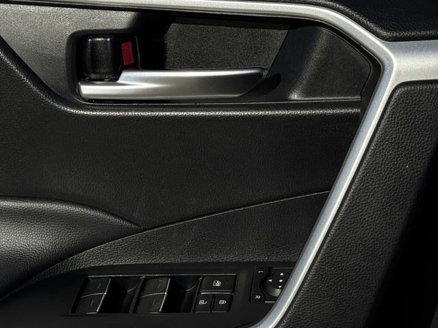 Used 2024 Toyota RAV4 SE image 24