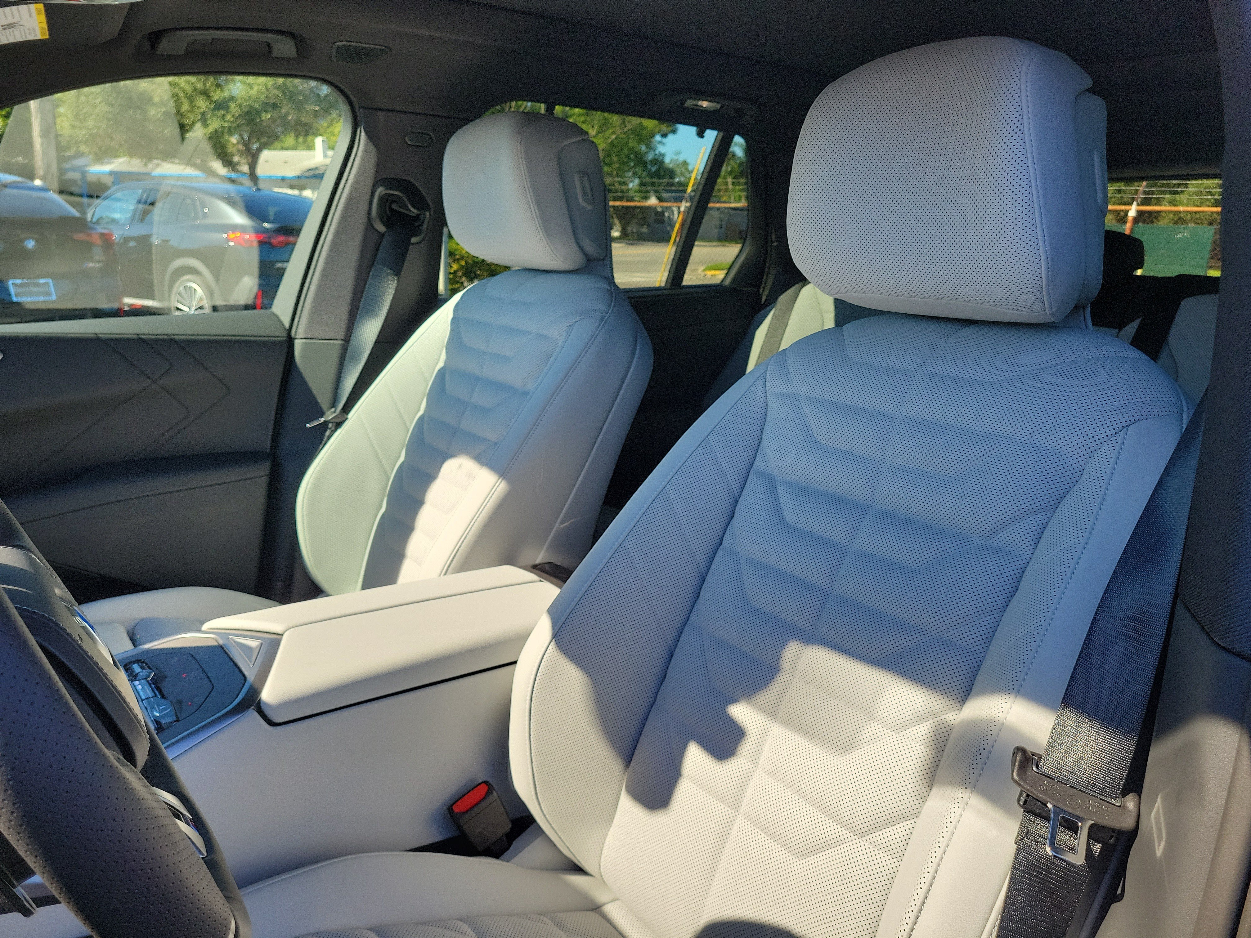 New 2027 BMW X5 xDrive40i w/ M Sport Package AWD/4WD image 17