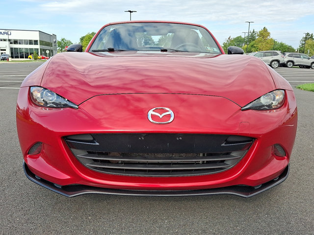 Used 2017 MAZDA MX-5 Miata RF Club RWD image 2