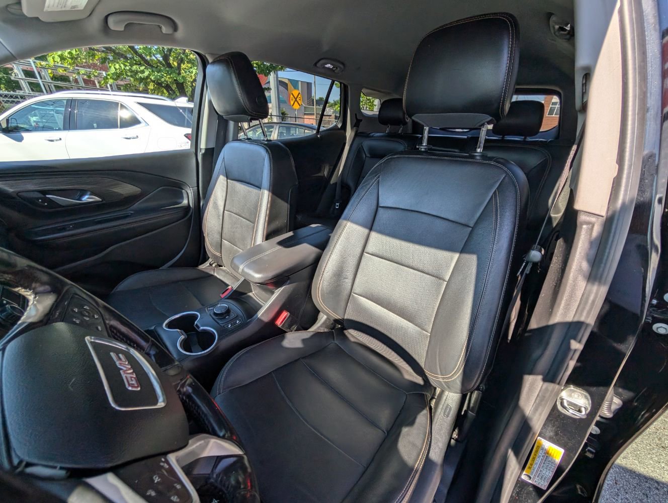 Used 2019 GMC Terrain SLT w/ Preferred Package image 16