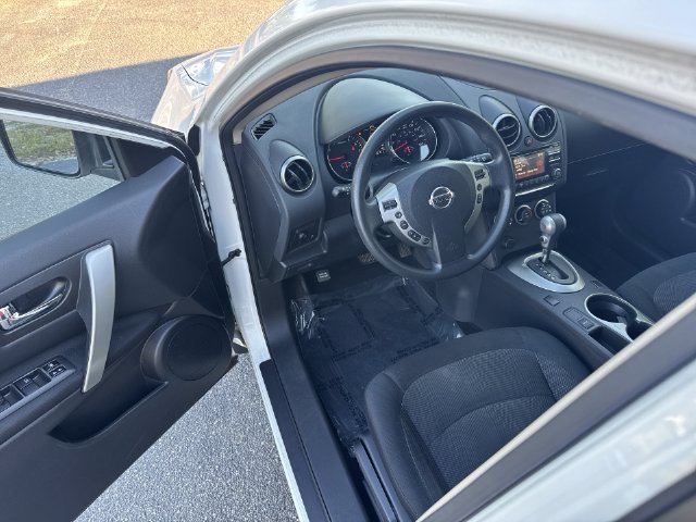 Used 2015 Nissan Rogue S w/ Convenience Package FWD image 15