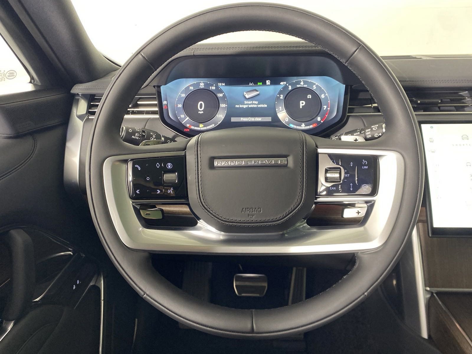 New 2025 Land Rover Range Rover SE image 11