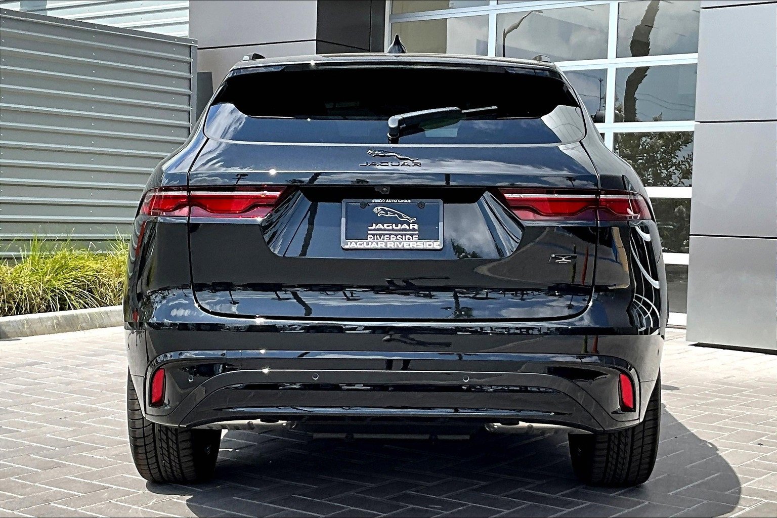 New 2026 Jaguar F-PACE R-Dynamic S image 4