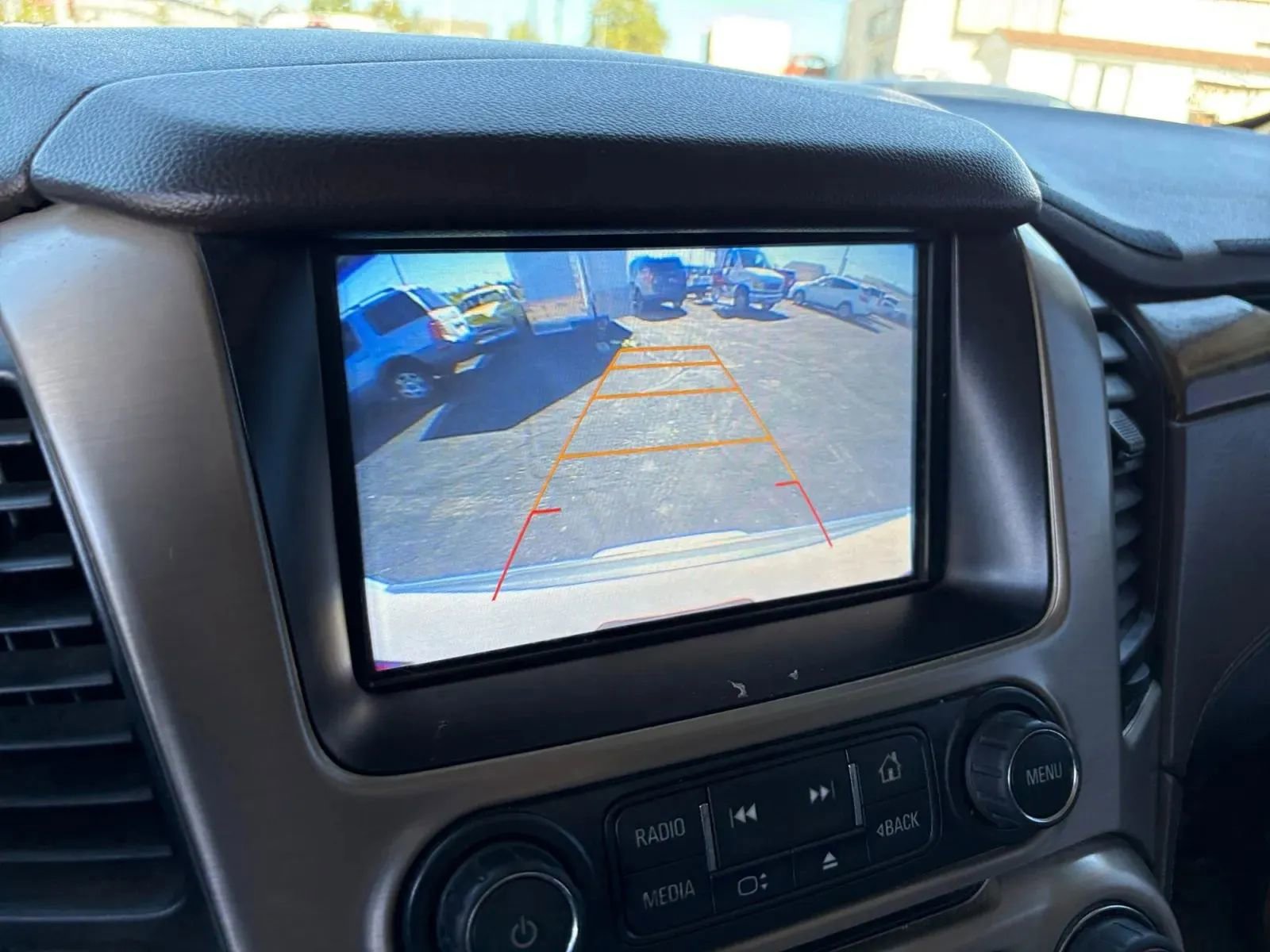 Used 2017 GMC Yukon Denali w/ Open Road Package image 32