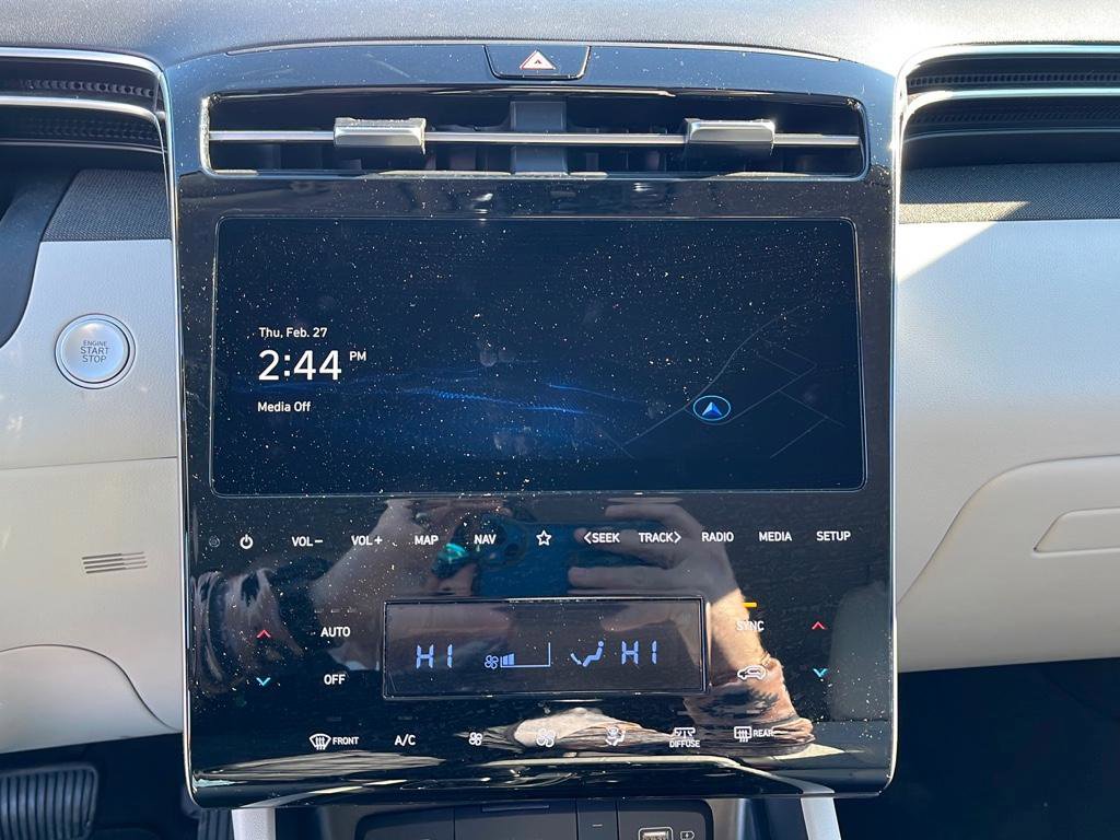 New 2024 Hyundai Tucson SEL w/ Convenience Package image 13