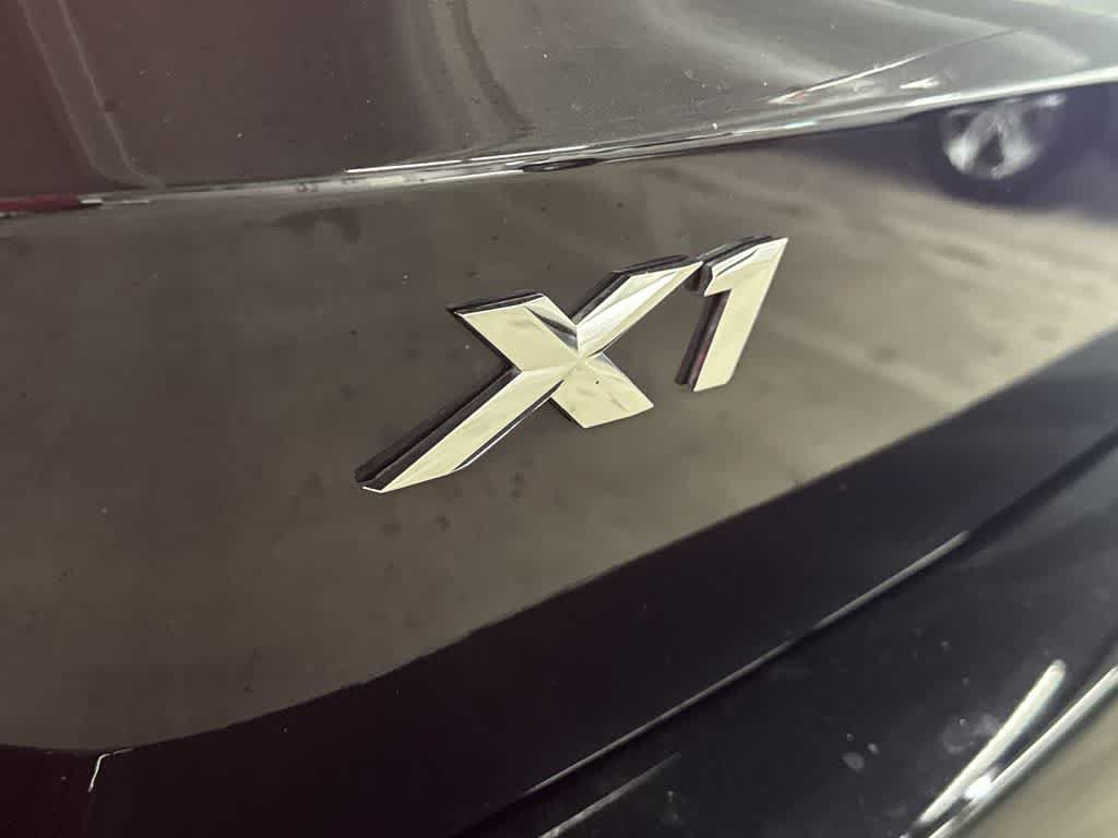 Used 2025 BMW X1 xDrive28i AWD/4WD image 11