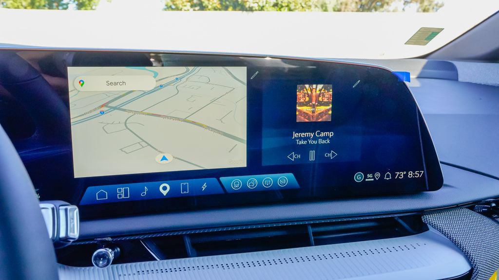 New 2026 Cadillac Optiq Sport 2 RWD image 17