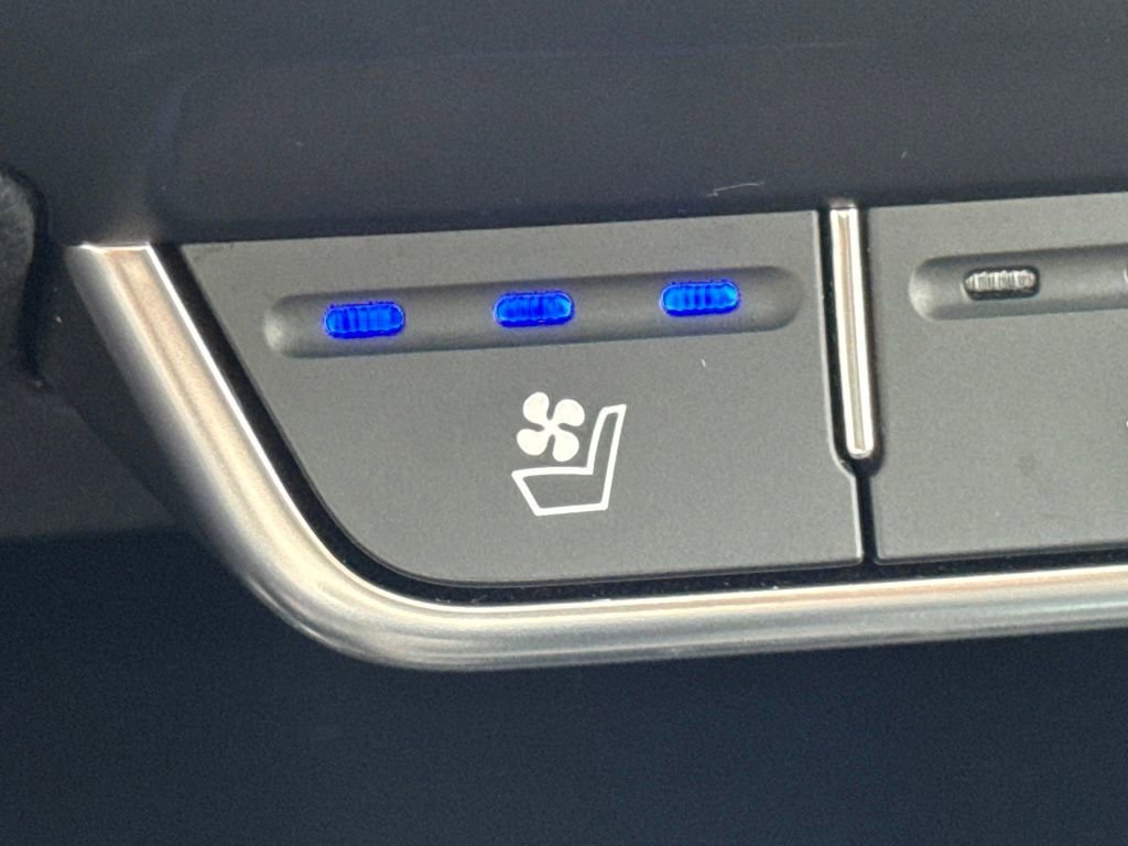 Used 2016 Kia Sorento SX w/ SXL Technology Package image 45