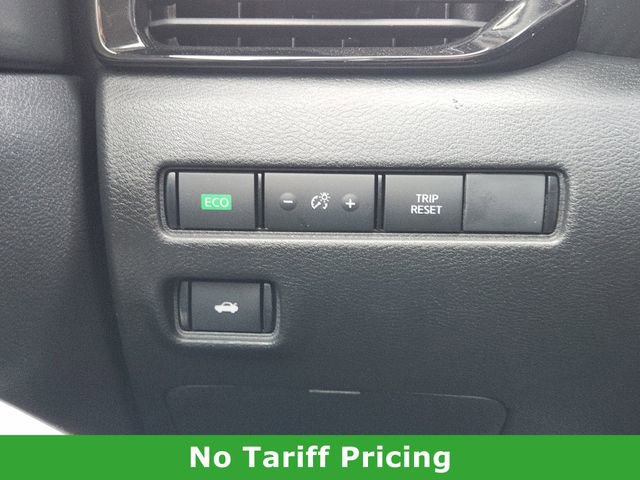 Used 2025 Nissan Sentra SR FWD image 22