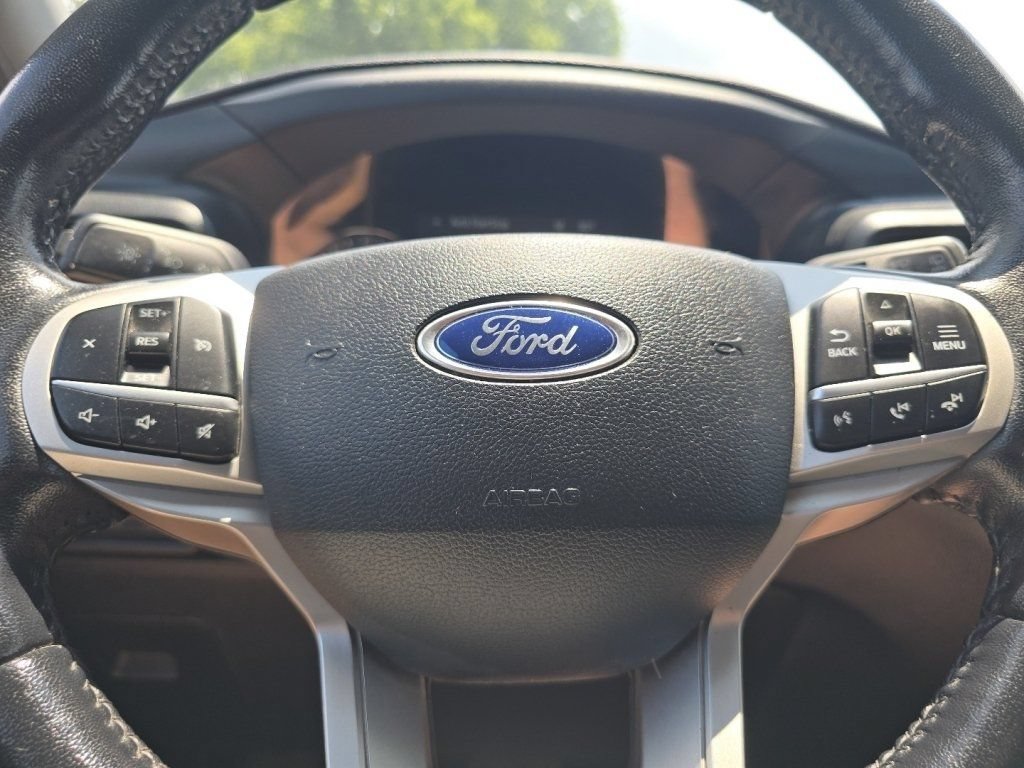 Used 2021 Ford Explorer XLT w/ Class III Trailer Tow Package AWD/4WD image 23