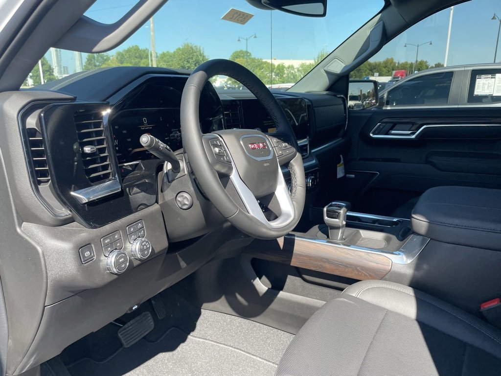 New 2026 GMC Sierra 1500 SLT w/ SLT Premium Package image 11