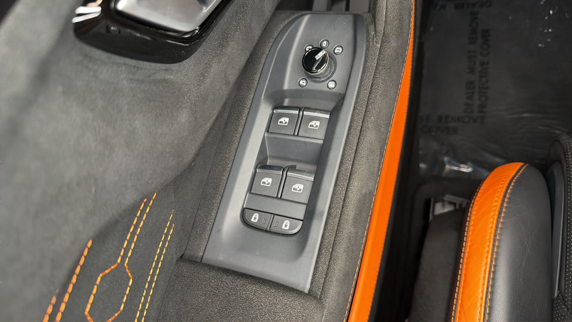 Used 2023 Lamborghini Urus Performante AWD/4WD image 19