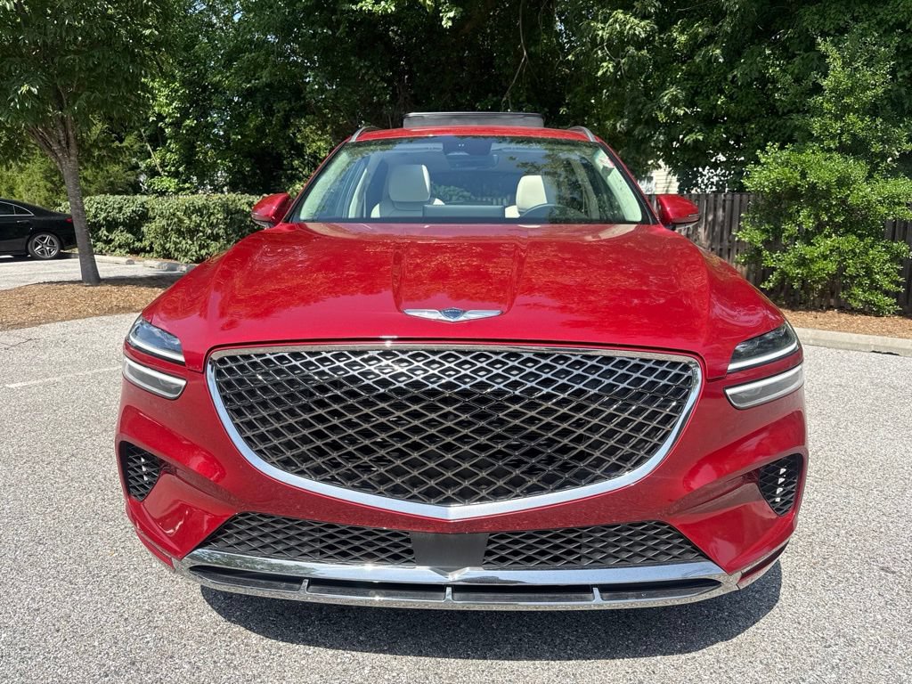 Used 2025 Genesis GV70 2.5T w/ Select Package AWD/4WD image 3