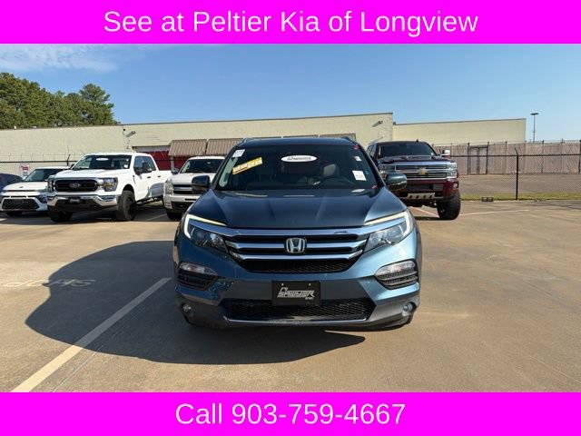 Used 2017 Honda Pilot Touring image 2