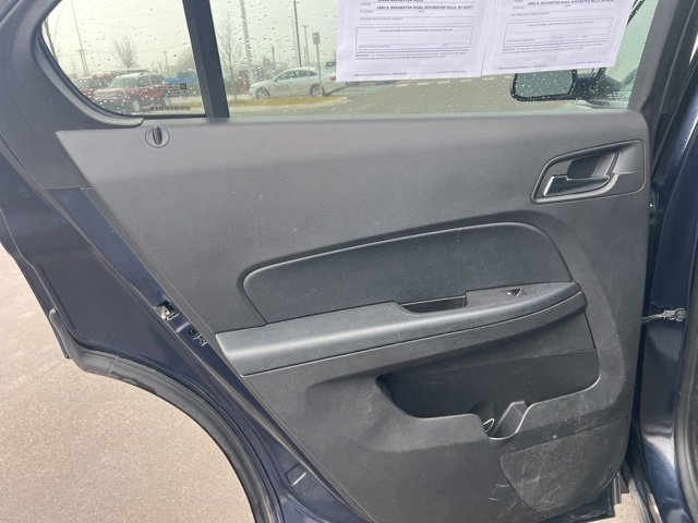 Used 2017 Chevrolet Equinox LT w/ Convenience Package image 14