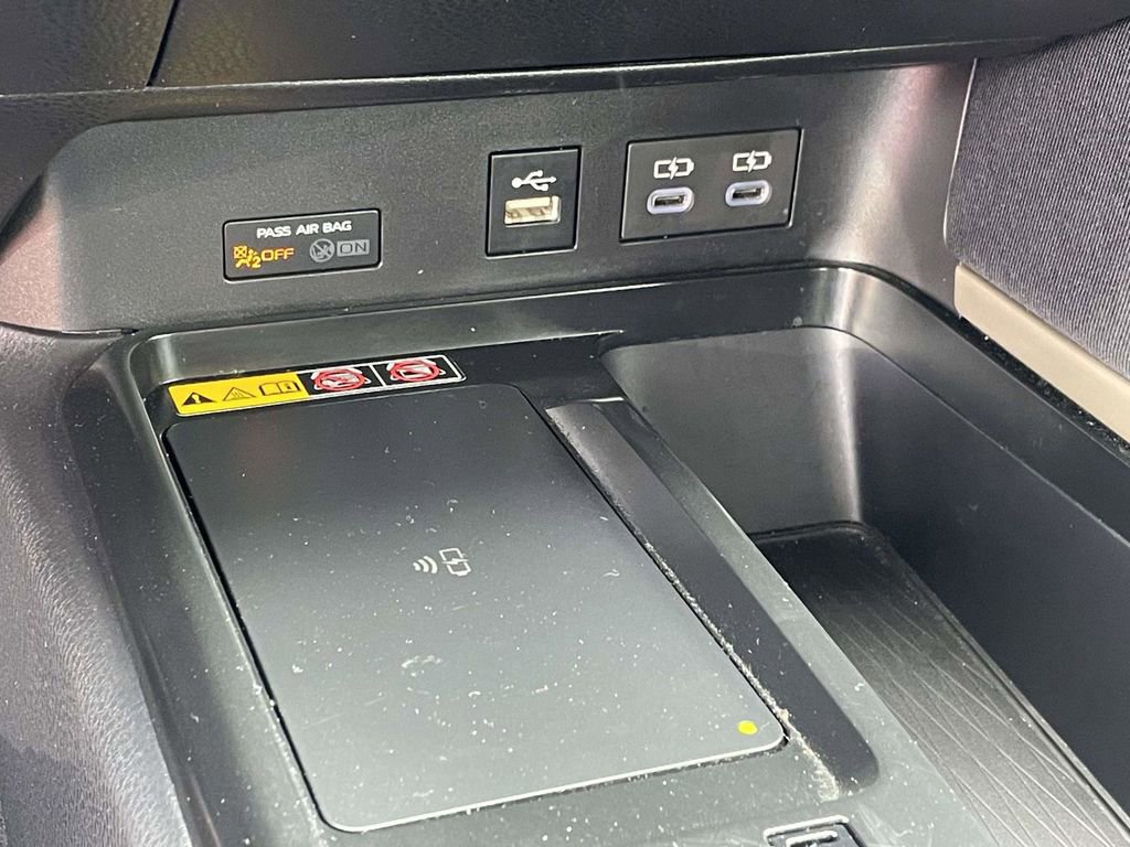 Used 2025 Toyota Camry LE FWD image 17