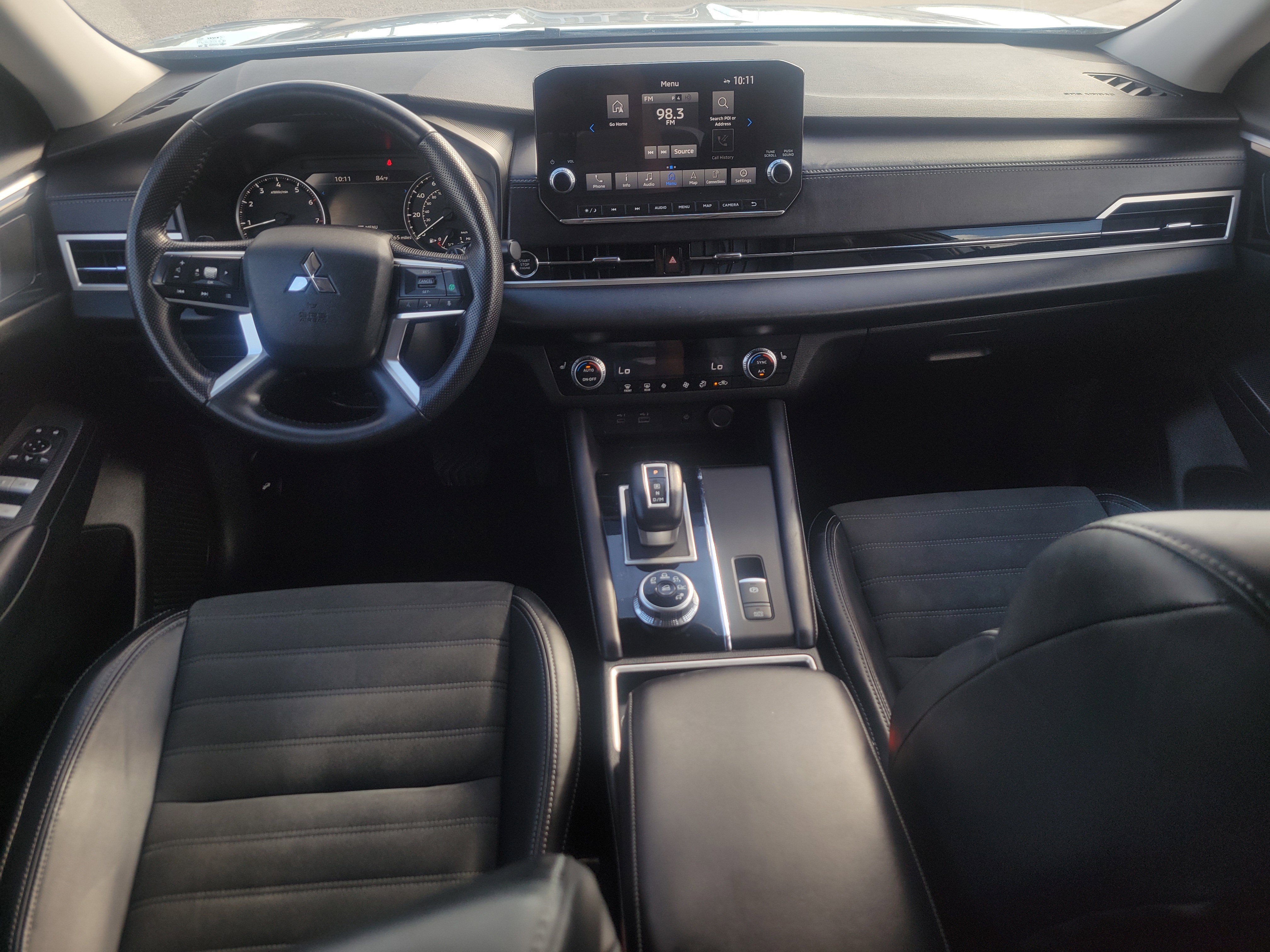 Used 2024 Mitsubishi Outlander SE Black Edition image 12