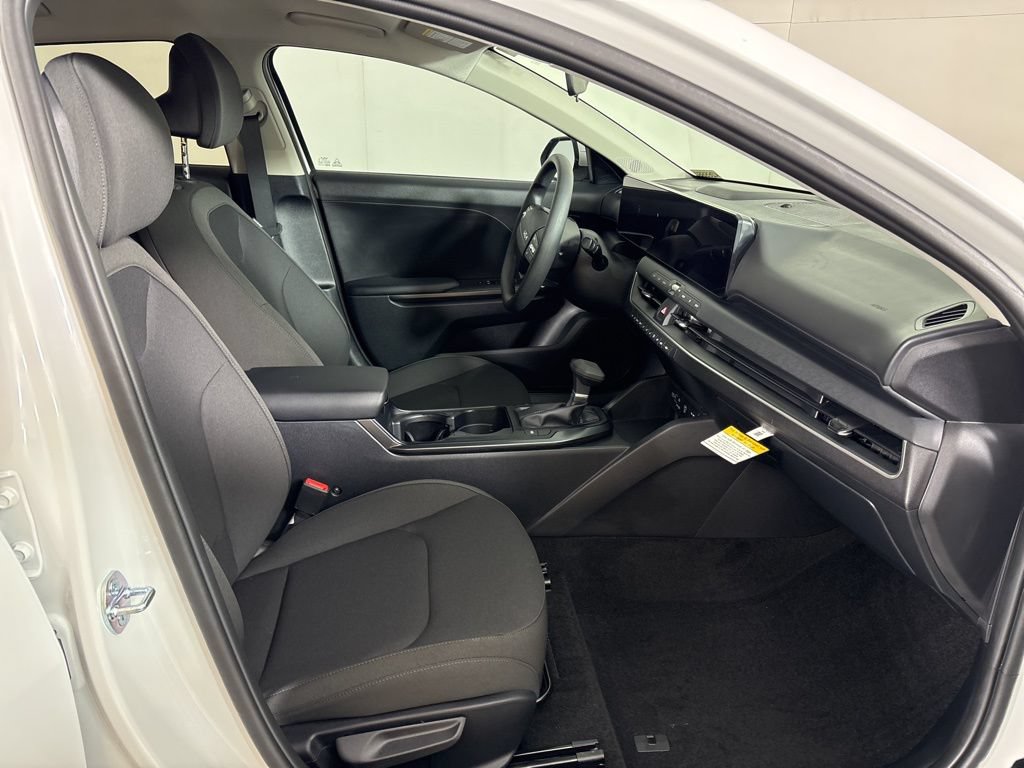 New 2026 Kia K4 FWD image 15