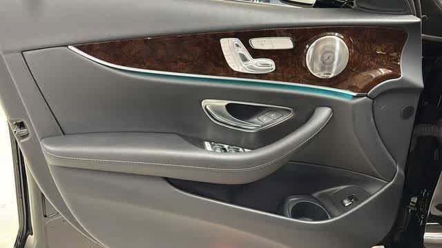 Used 2023 Mercedes-Benz E 350 4MATIC Sedan image 12